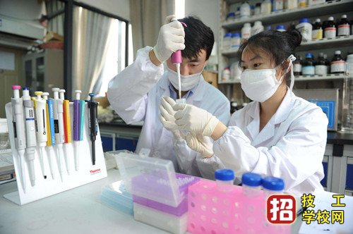 2022年河北同仁医学院招生分数线多少？